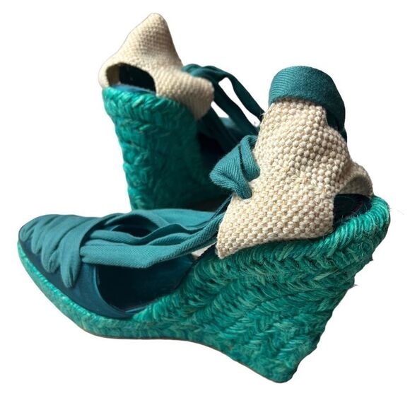 NWOT Emanuel Ungaro FAB Wedge Espadrilles in Teal Silk w/Sexy Lace-Up Design 8 - Picture 4 of 9